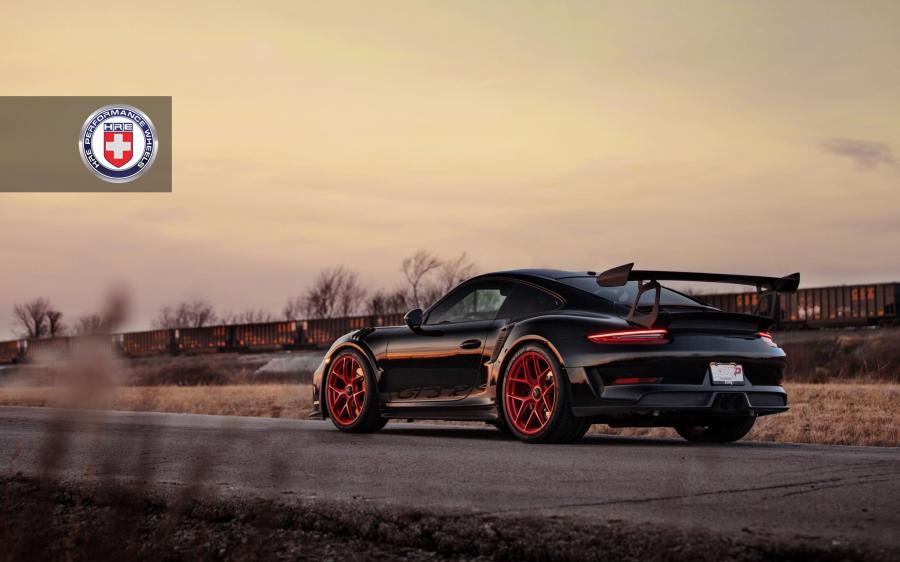  Porsche 911 GT3 RS on HRE Wheels (R101 Lightweight) (991) 2018 года  (фото 4 из 12)